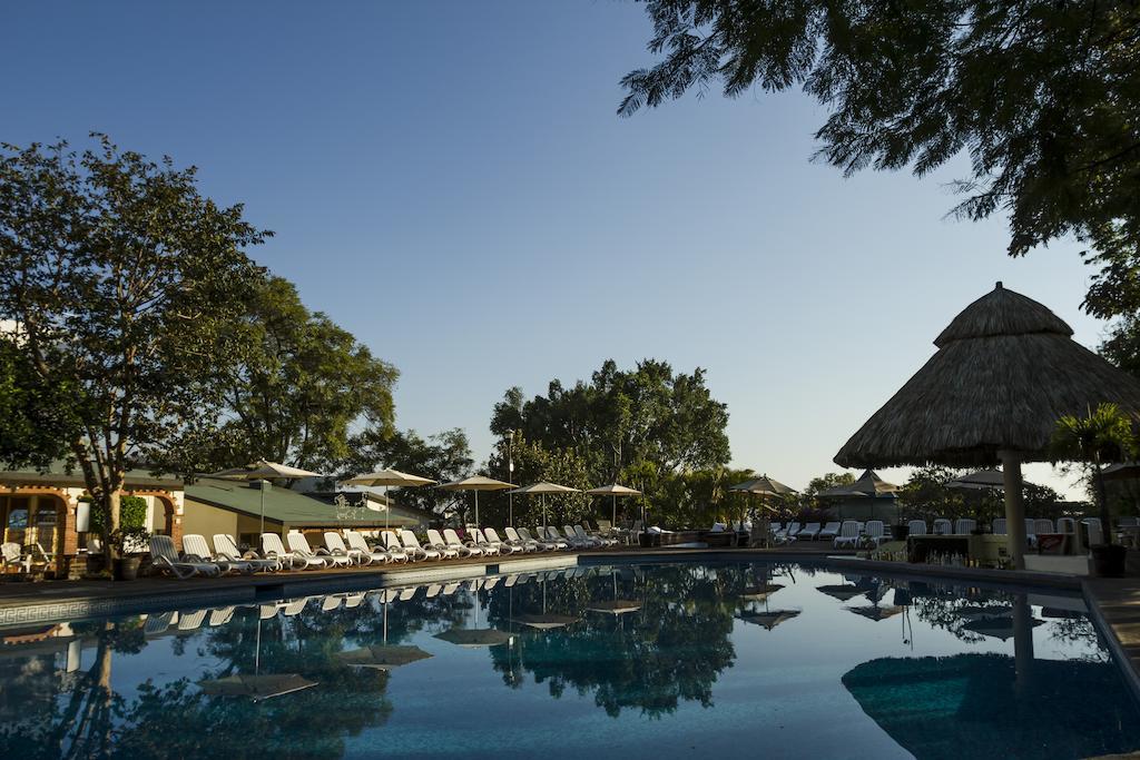 Hotel Villa Del Conquistador Cuernavaca Exterior photo