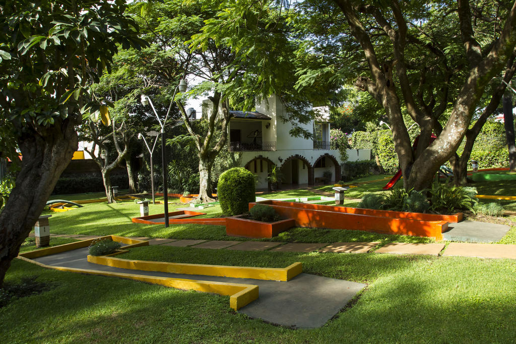 Hotel Villa Del Conquistador Cuernavaca Exterior photo